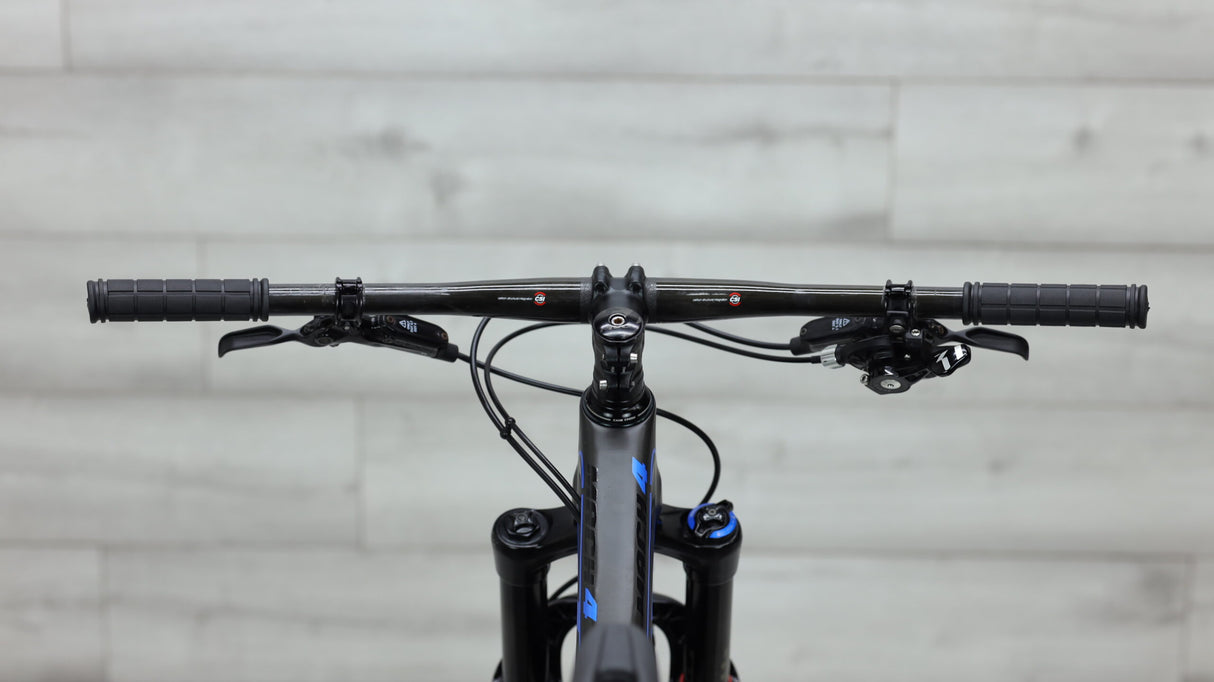 Bicicleta de montaña de carbono Pivot Mach 4 2017 - Pequeña