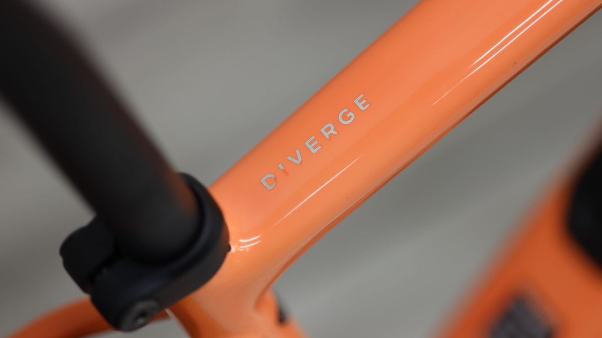 2021 Specialized Diverge Comp Carbon Gravel Bike - 49cm