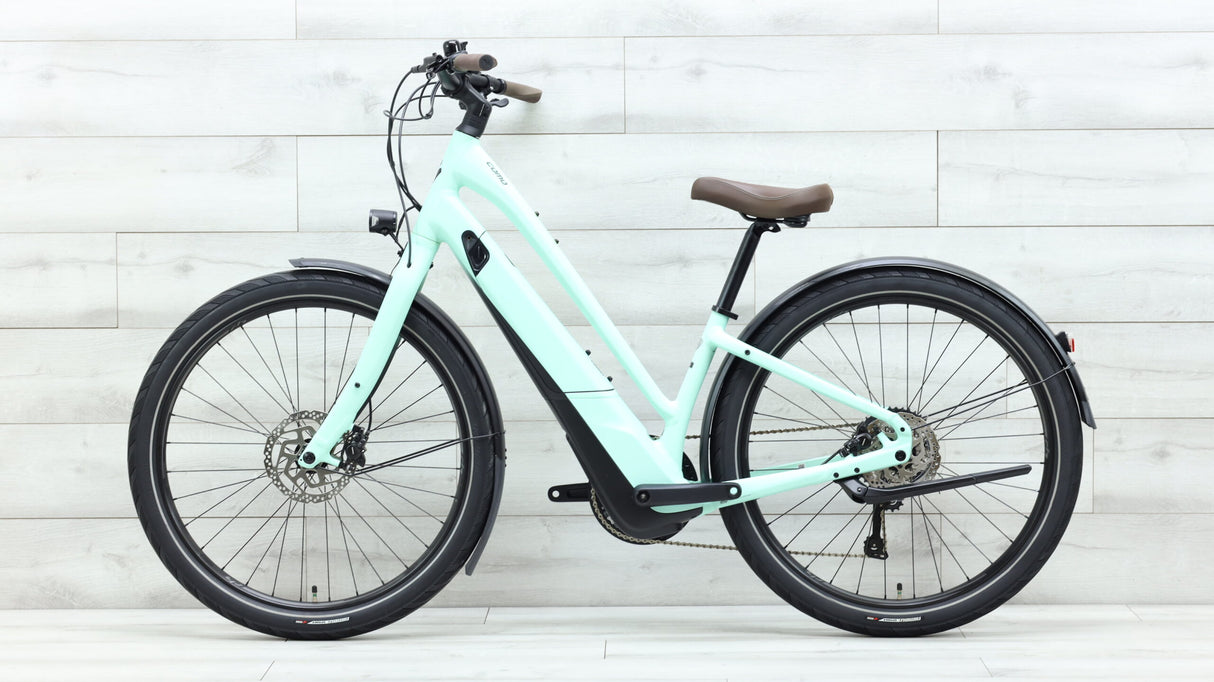 Bicicleta eléctrica de cercanías Specialized Turbo Como 4.0 2021 - Pequeña