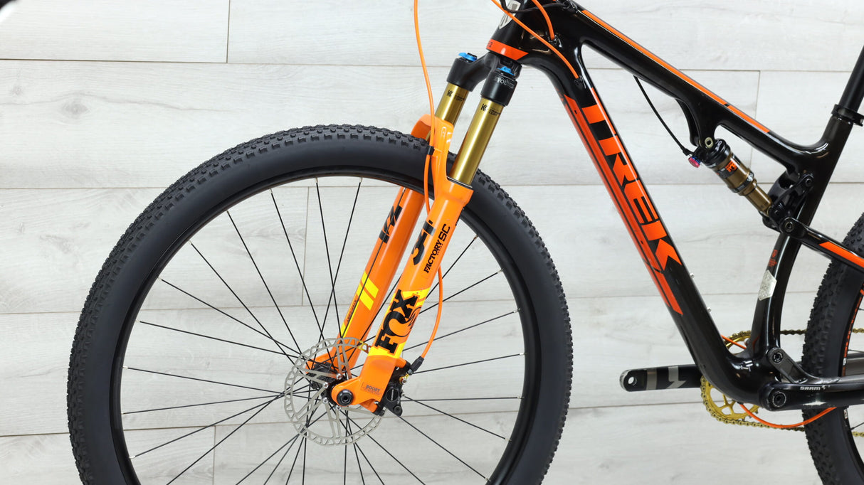Vélo de montagne Trek Superfly FS 9.8 SL 2015 - Moyen
