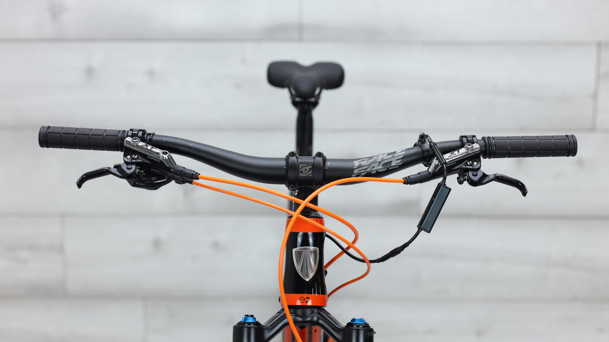 Vélo de montagne Trek Superfly FS 9.8 SL 2015 - Moyen