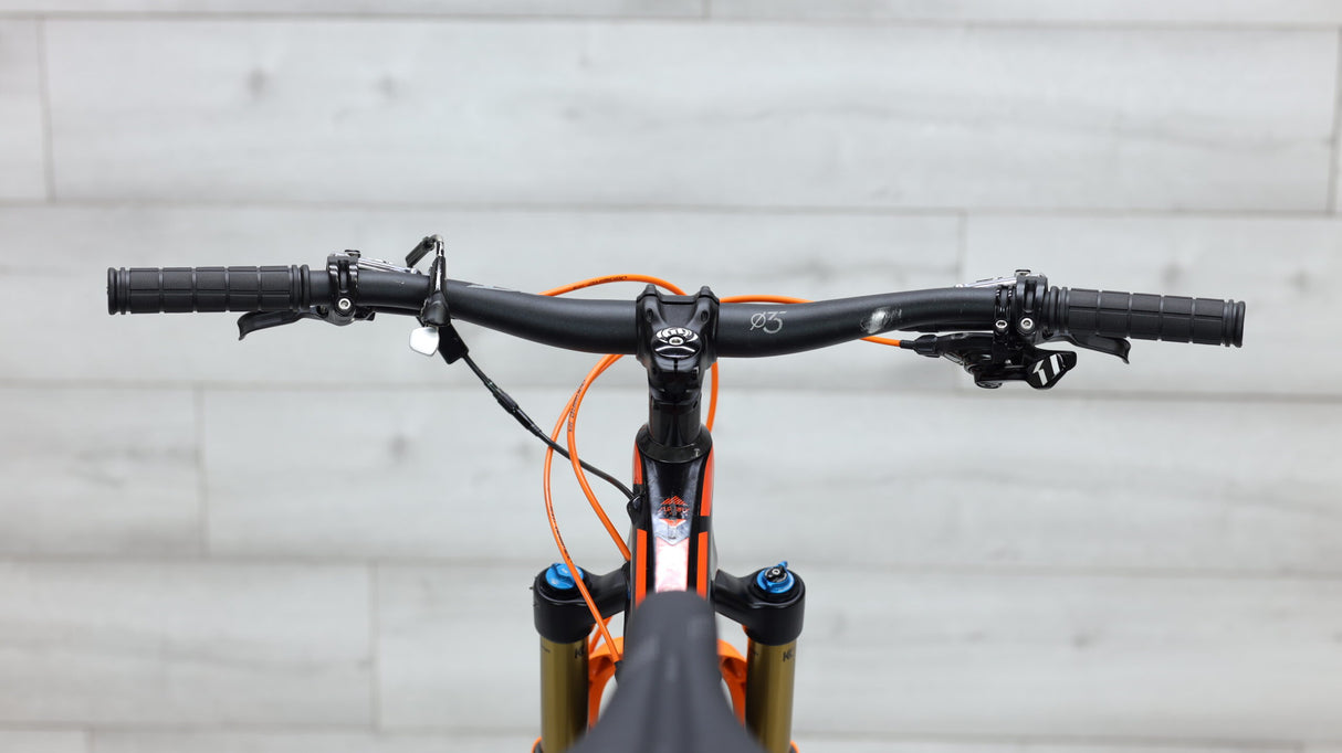 Vélo de montagne Trek Superfly FS 9.8 SL 2015 - Moyen