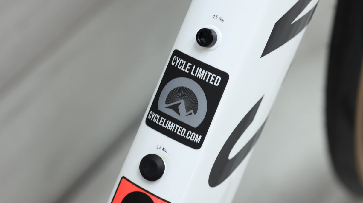 Bicicleta de carretera Canyon Aeroad CFR Disc Di2 2023 - Grande