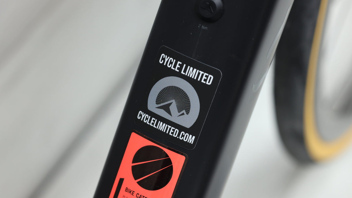 Bicicleta de carretera Canyon Ultimate CFR Di2 2023 - Pequeña