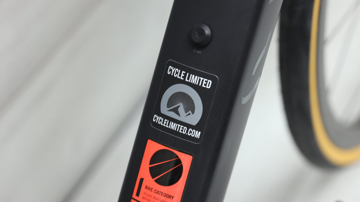 Bicicleta de carretera Canyon Ultimate CFR Di2 2023 - Mediana