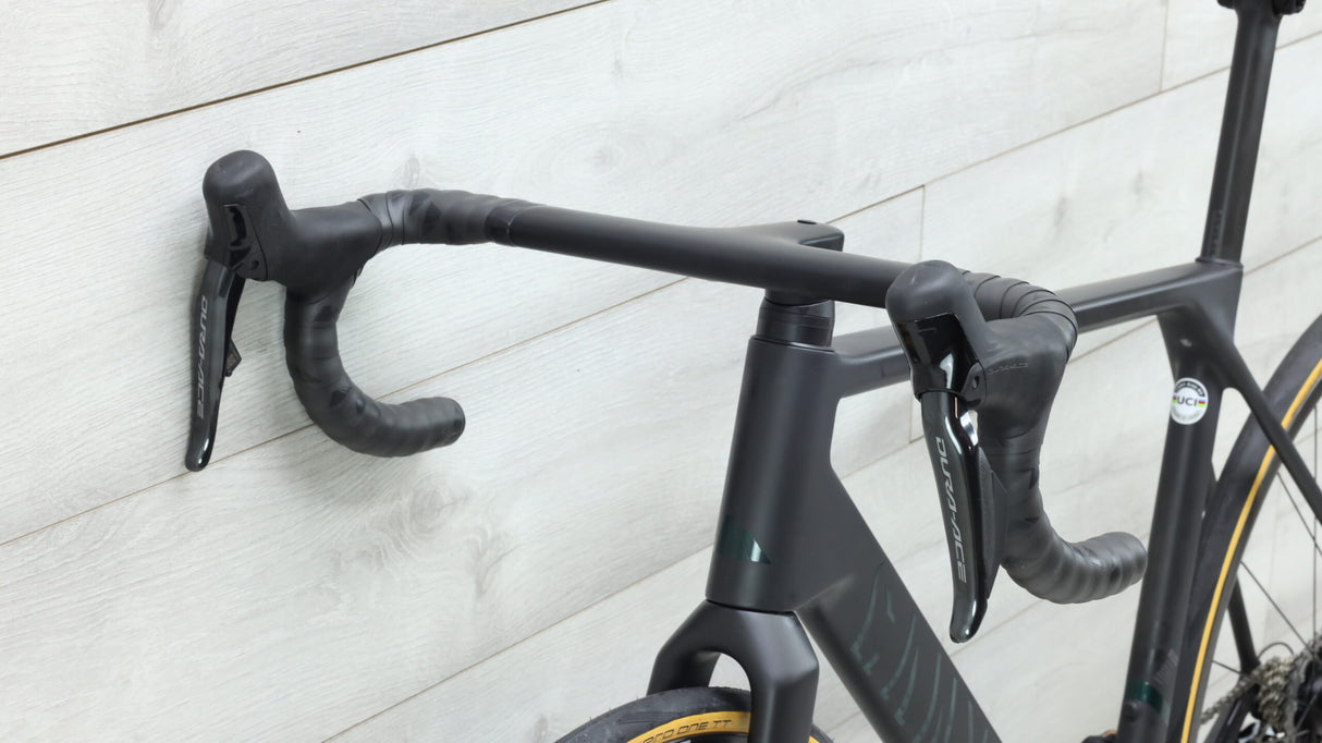 Bicicleta de carretera Canyon Ultimate CFR Di2 2023 - Mediana