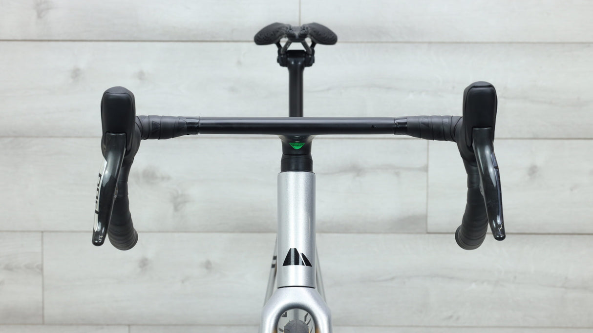 Bicicleta de carretera Canyon Ultimate CFR eTap 2023 - Mediana