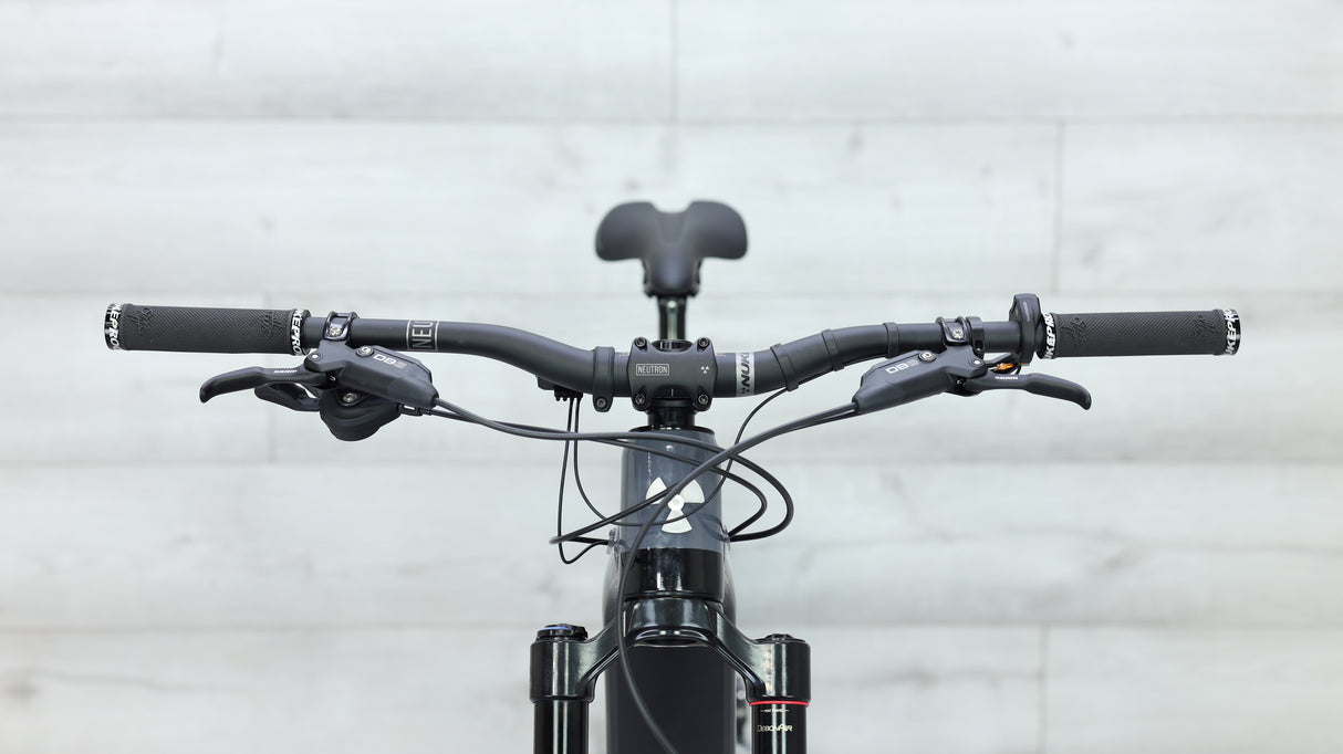 2022 Nukeproof Megawatt 297 Comp Mountain E-Bike - Medium