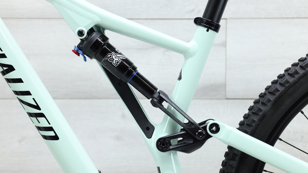 2023 Specialized Stumpjumper Alloy Mountain Bike - Large (S4)