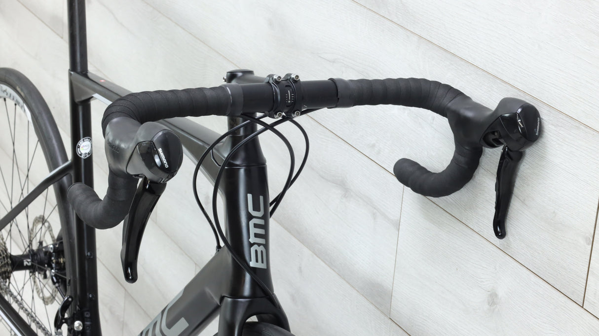 2017 BMC Roadmachine 02 Road Bike - 56cm