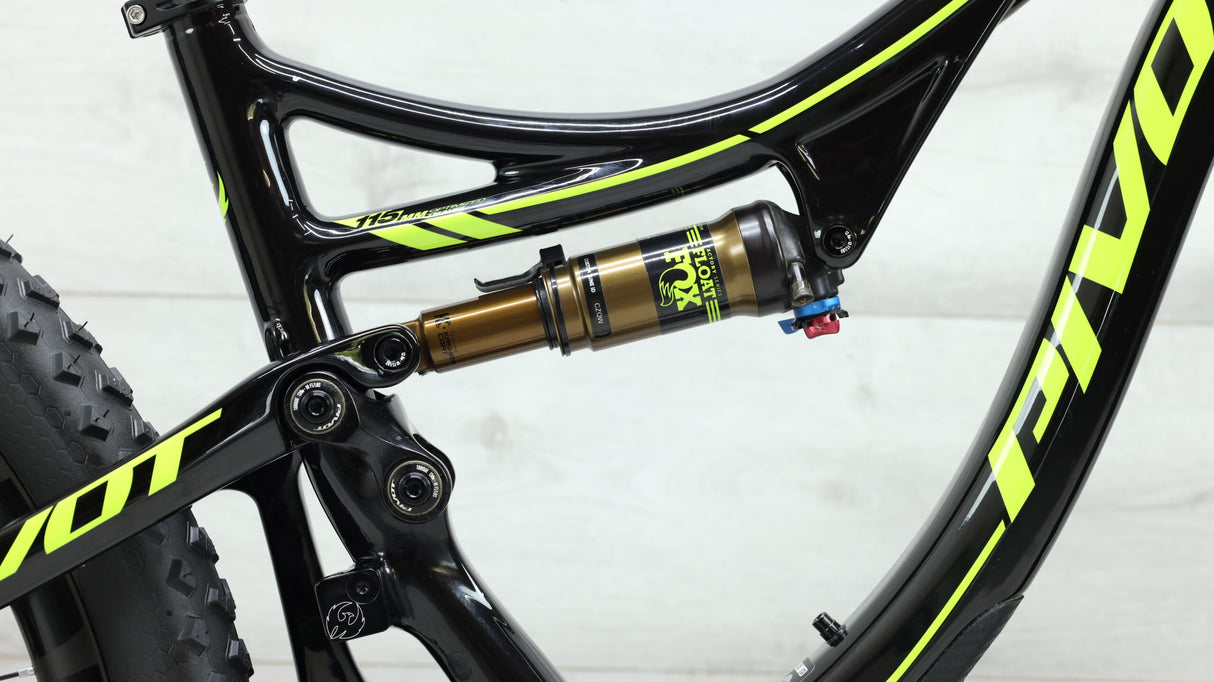 Bicicleta de montaña de carbono Pivot Mach 4 2017 - Pequeña