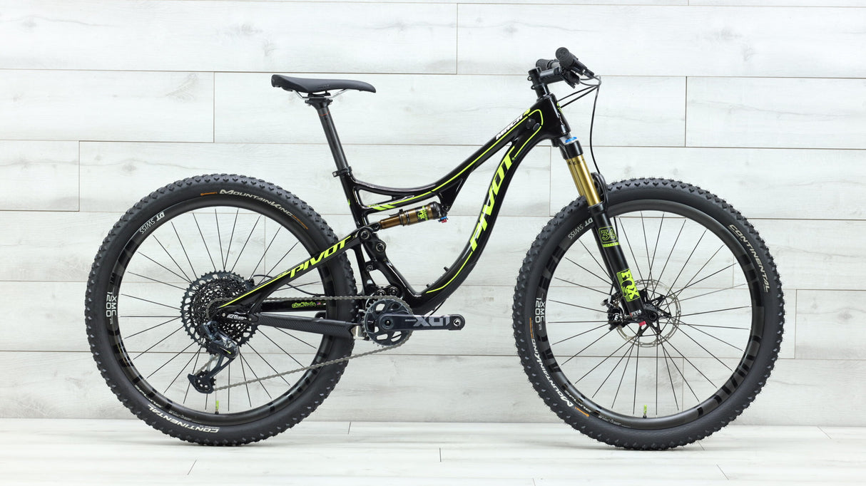 Bicicleta de montaña de carbono Pivot Mach 4 2017 - Pequeña