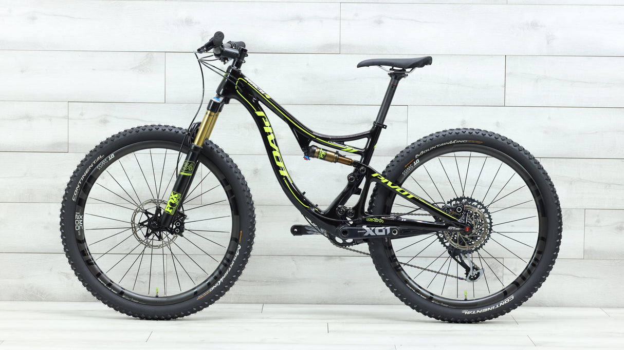 Bicicleta de montaña de carbono Pivot Mach 4 2017 - Pequeña