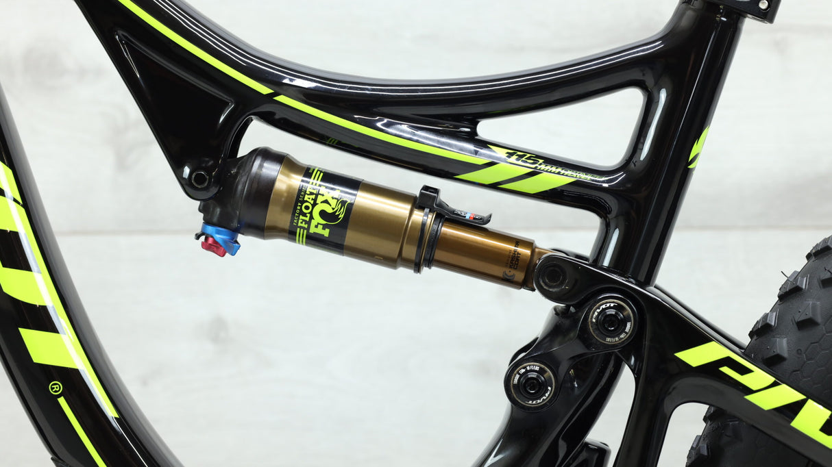 Bicicleta de montaña de carbono Pivot Mach 4 2017 - Pequeña