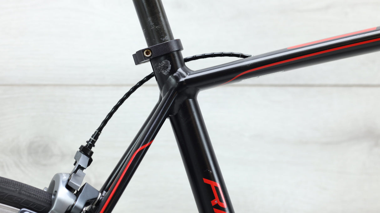 2014 Specialized Allez Race Road Bike - 58cm