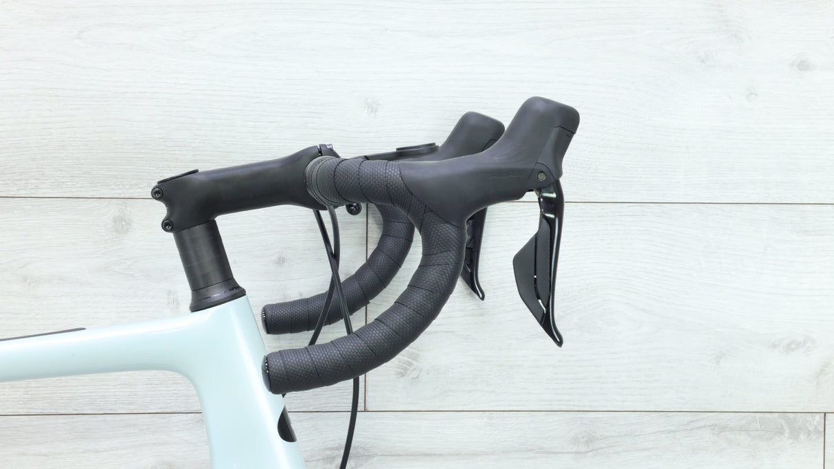 2023 Cervelo Caledonia 105 Di2 Road Bike - 61cm