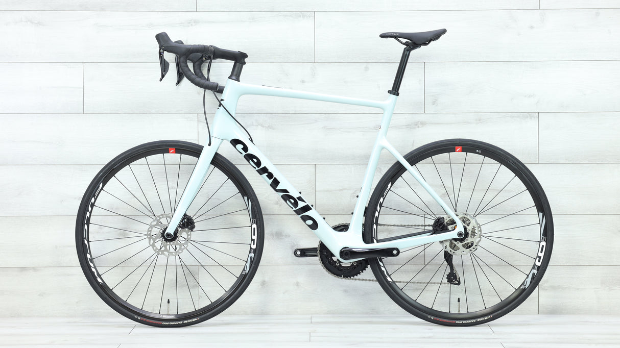 2023 Cervelo Caledonia 105 Di2 Road Bike - 61cm
