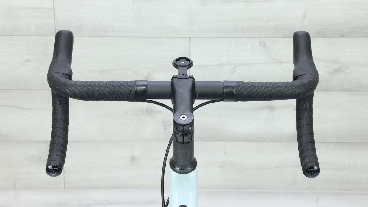 2023 Cervelo Caledonia 105 Di2 Road Bike - 61cm