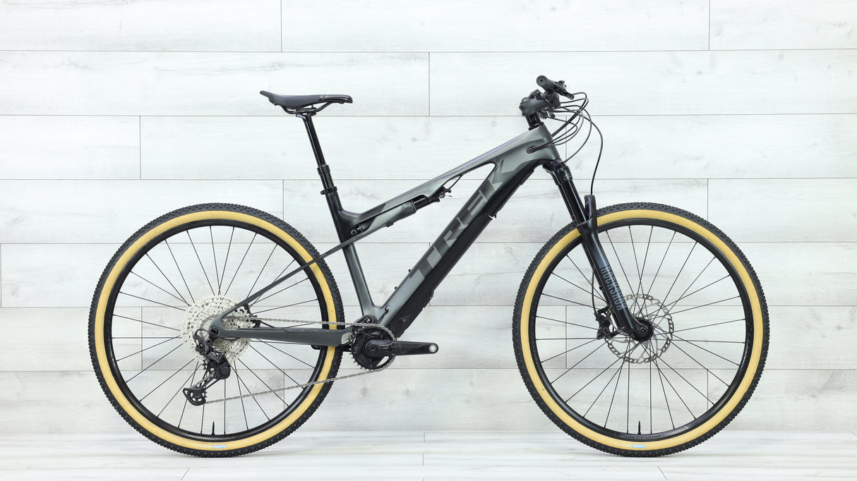 2022 Trek E-Caliber 9.6 Mountain E-Bike - Large