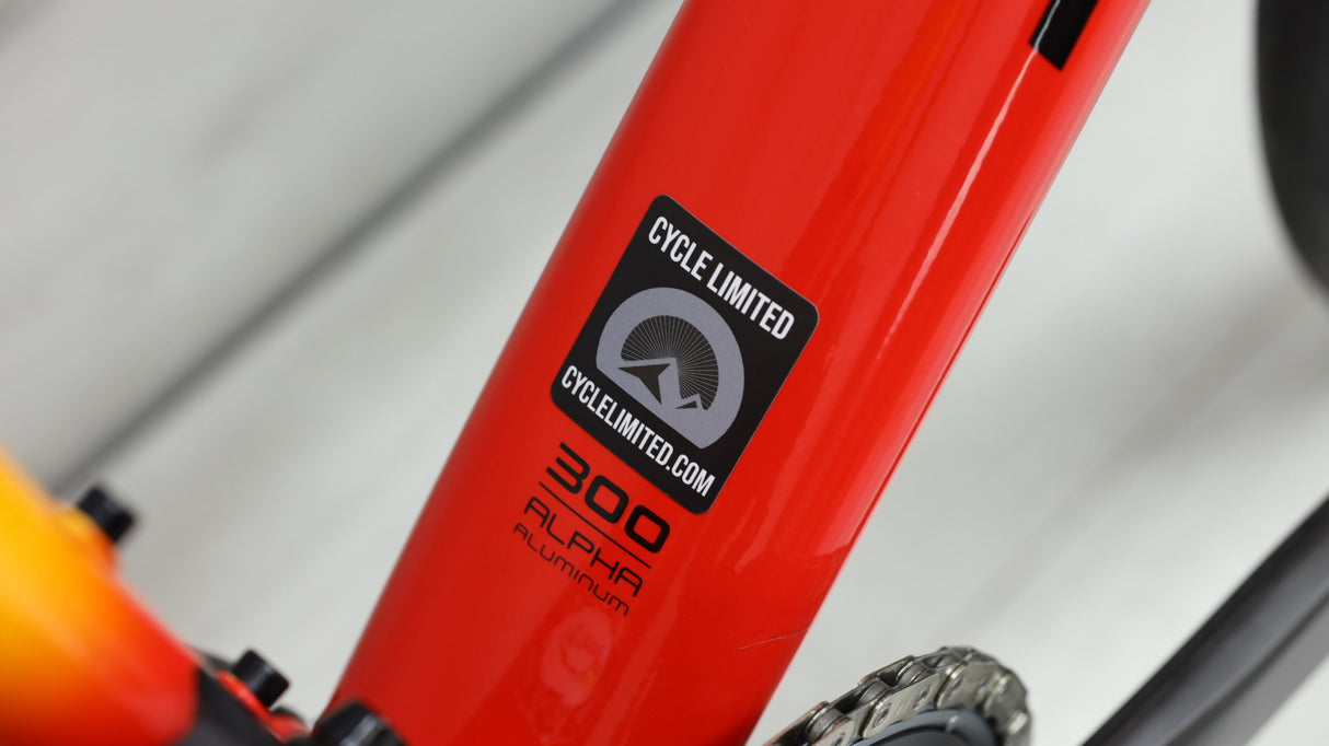 2022 Trek Emonda ALR Road Bike - 54cm