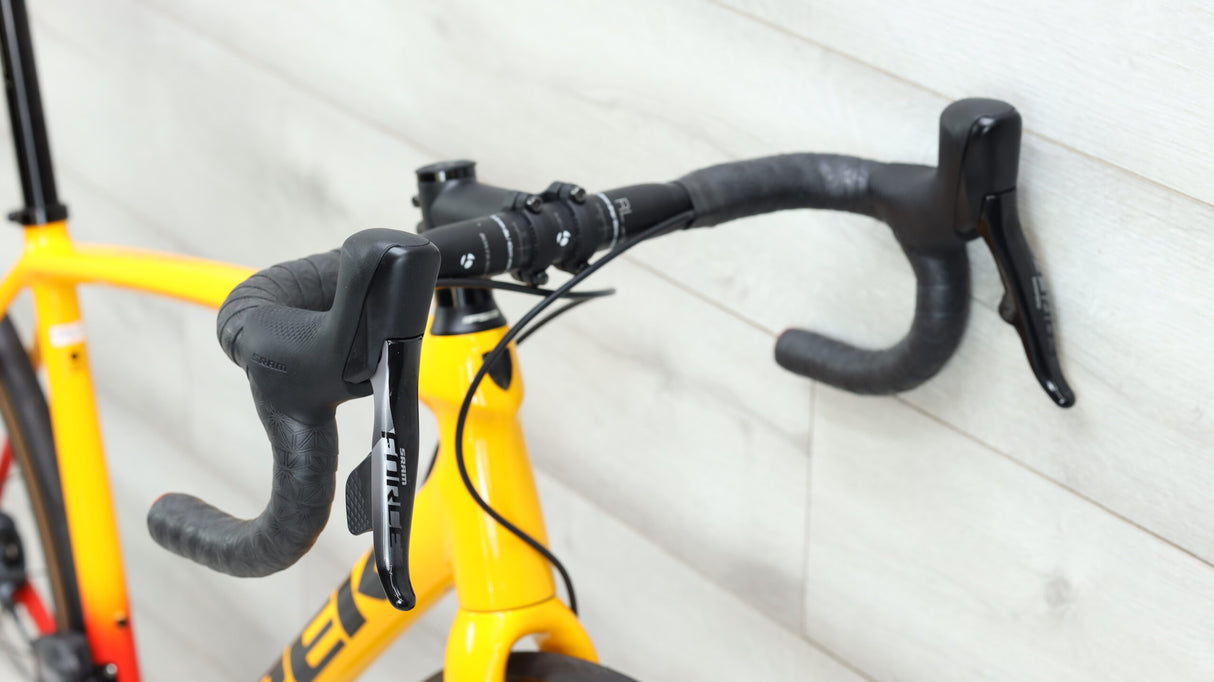 2022 Trek Emonda ALR Road Bike - 54cm