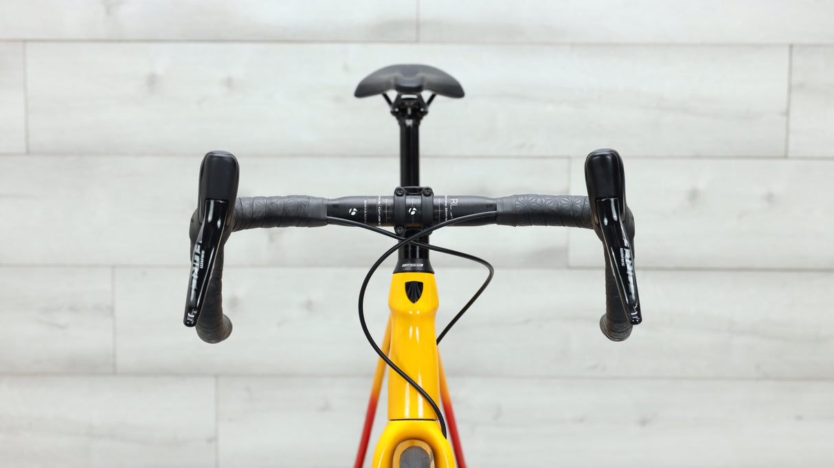 2022 Trek Emonda ALR Road Bike - 54cm