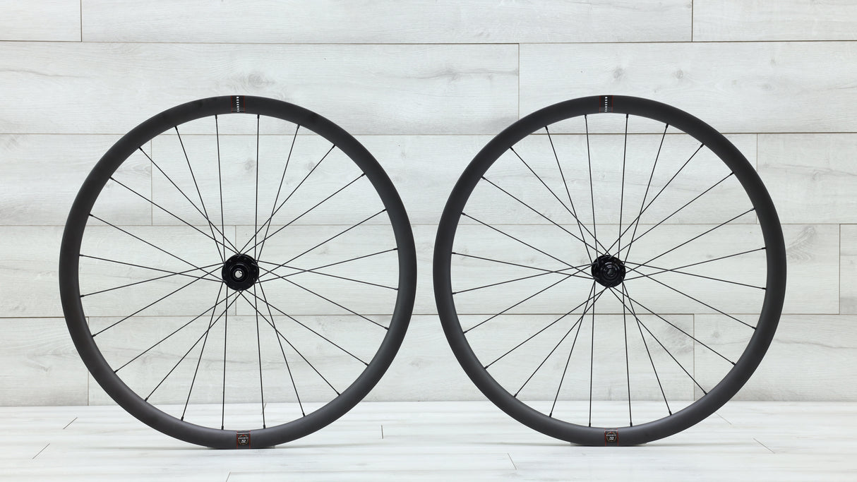 Reserve 32 Carbon Tubeless Disk Brake 700c Gravel Wheelset