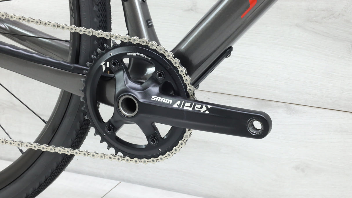 2021 Specialized Diverge Base Carbon Gravel Bike - 56cm