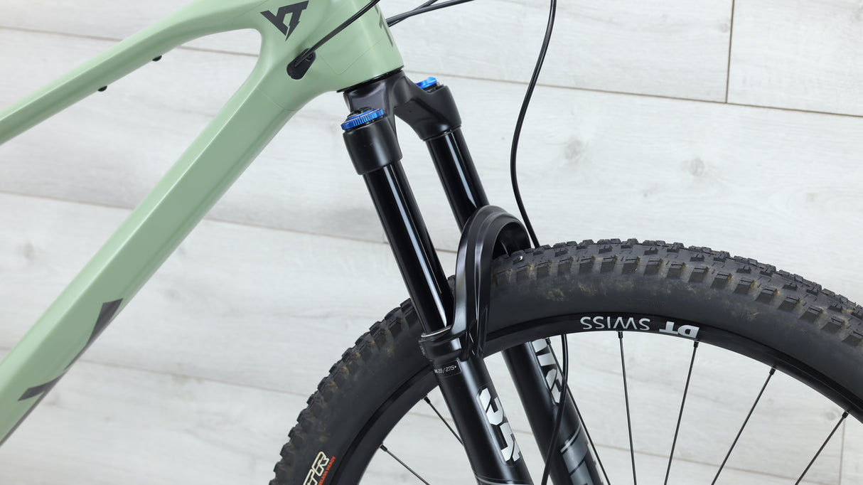 2022 YT Izzo Core 3 29 Mountain Bike - X-Large