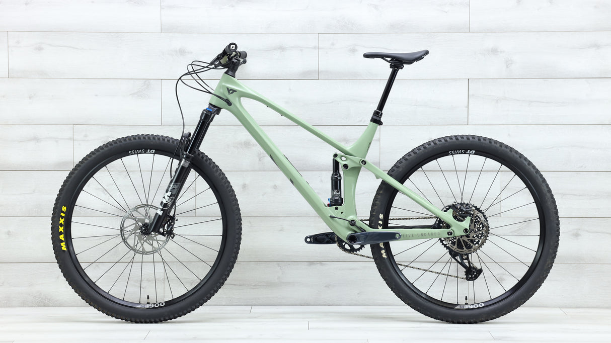 2022 YT Izzo Core 3 29 Mountain Bike - X-Large