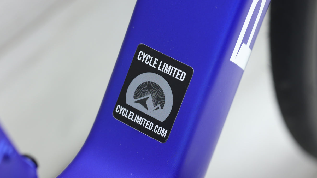 2023 Pinarello F5 105 Di2 Road Bike - 46.5cm