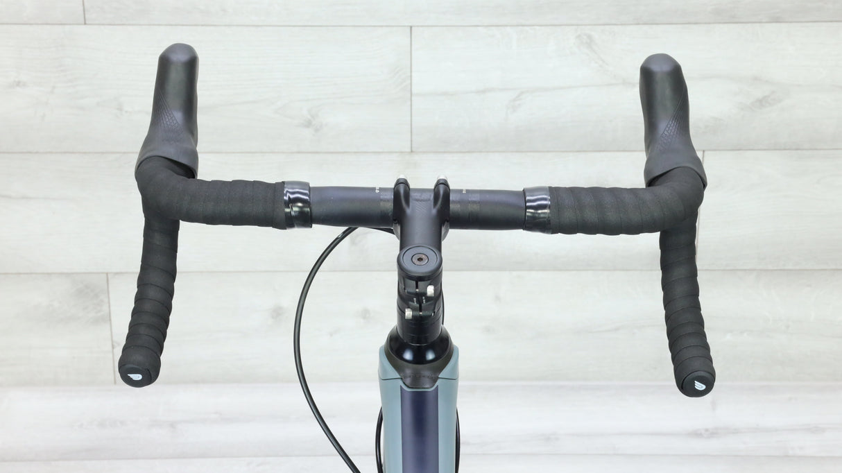 2018 Trek Domane SL 8 Disc Road Bike - 54cm