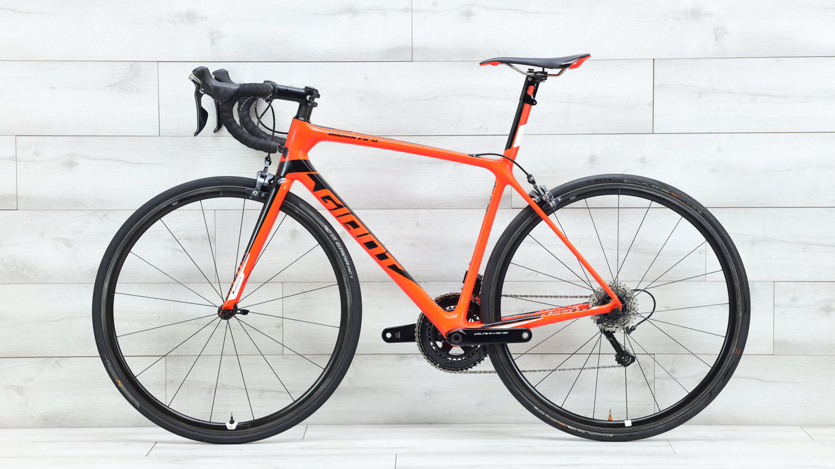 Giant TCR Advanced SL 2-KOM Road Bike - 2017, Medium