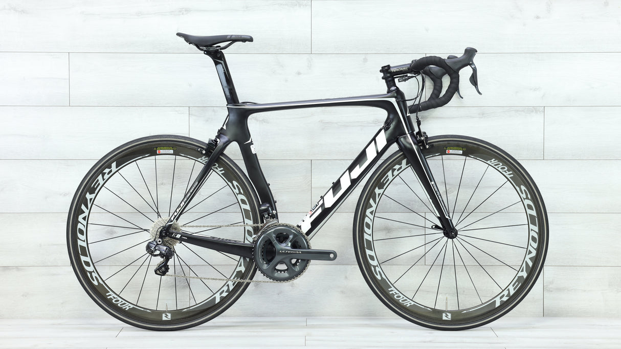 2016 Fuji Transonic 2.5 LE Road Bike - Large
