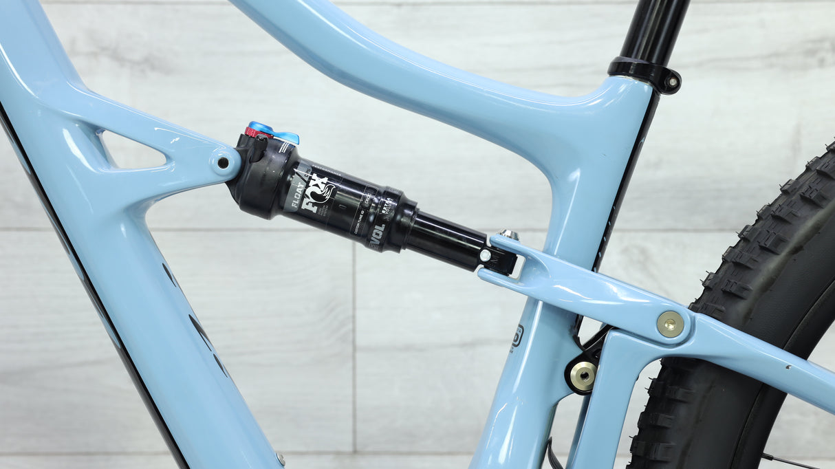 2022 Ibis Ripley V4 Carbon Mountain Bike - Medium