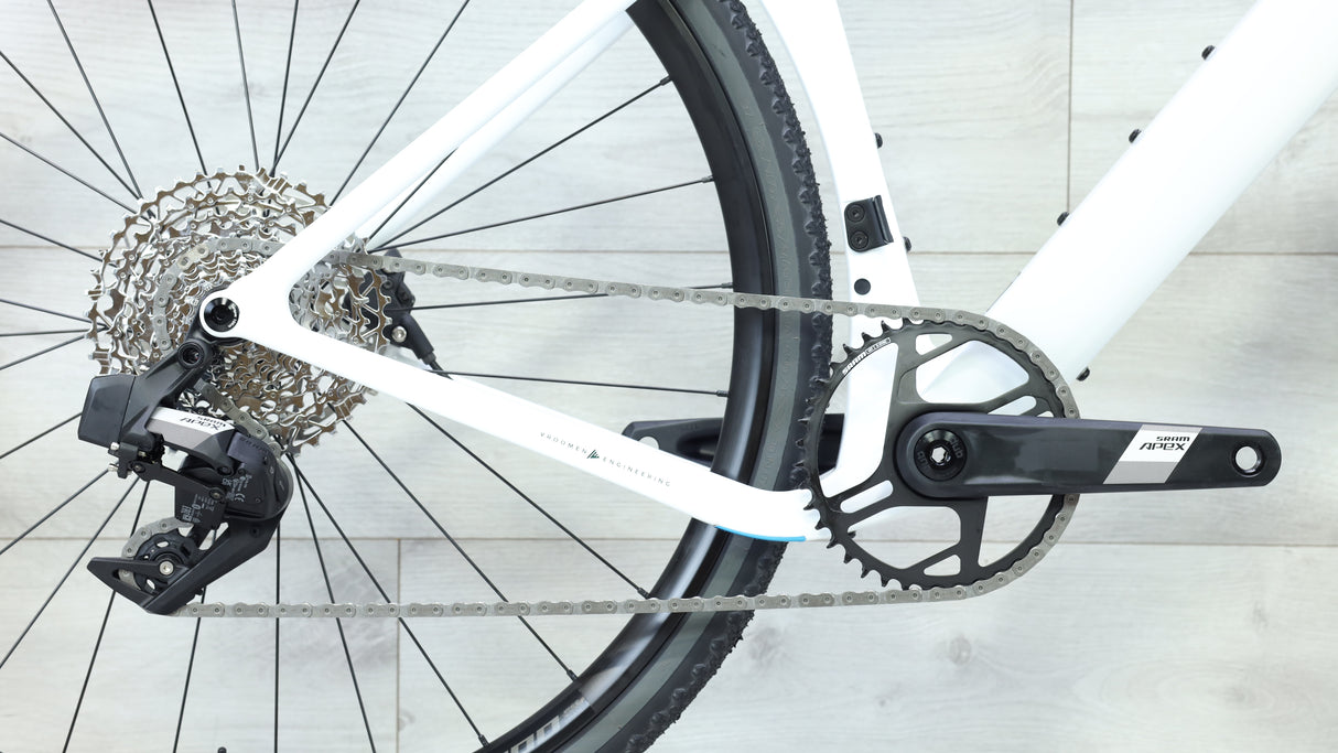 3T Exploro Racemax Apex XPLR AXS 1X12 700c Gravel Bike Red/White & Emerald/White