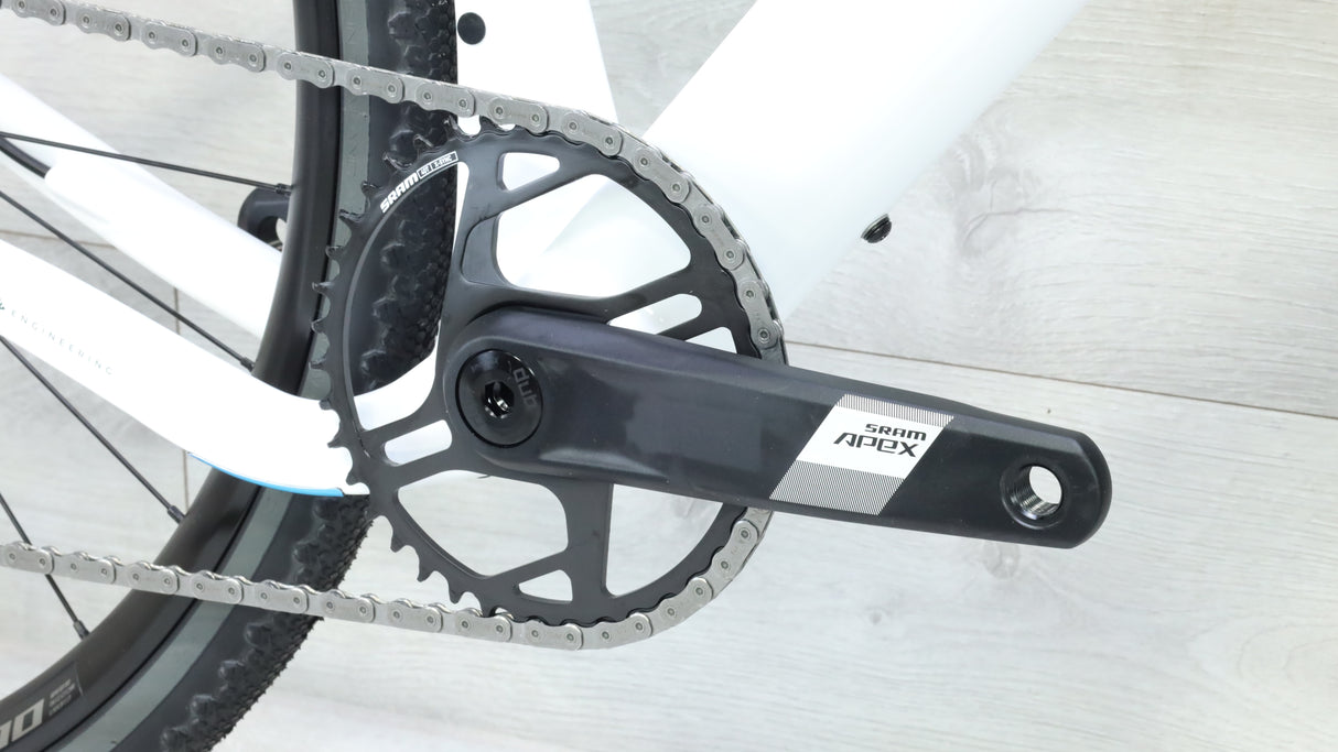 3T Exploro Racemax Apex XPLR AXS 1X12 700c Gravel Bike Red/White & Emerald/White