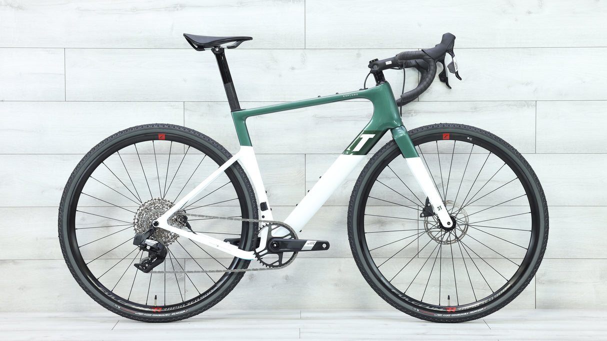3T Exploro Racemax Apex XPLR AXS 1X12 700c Gravel Bike Red/White & Emerald/White