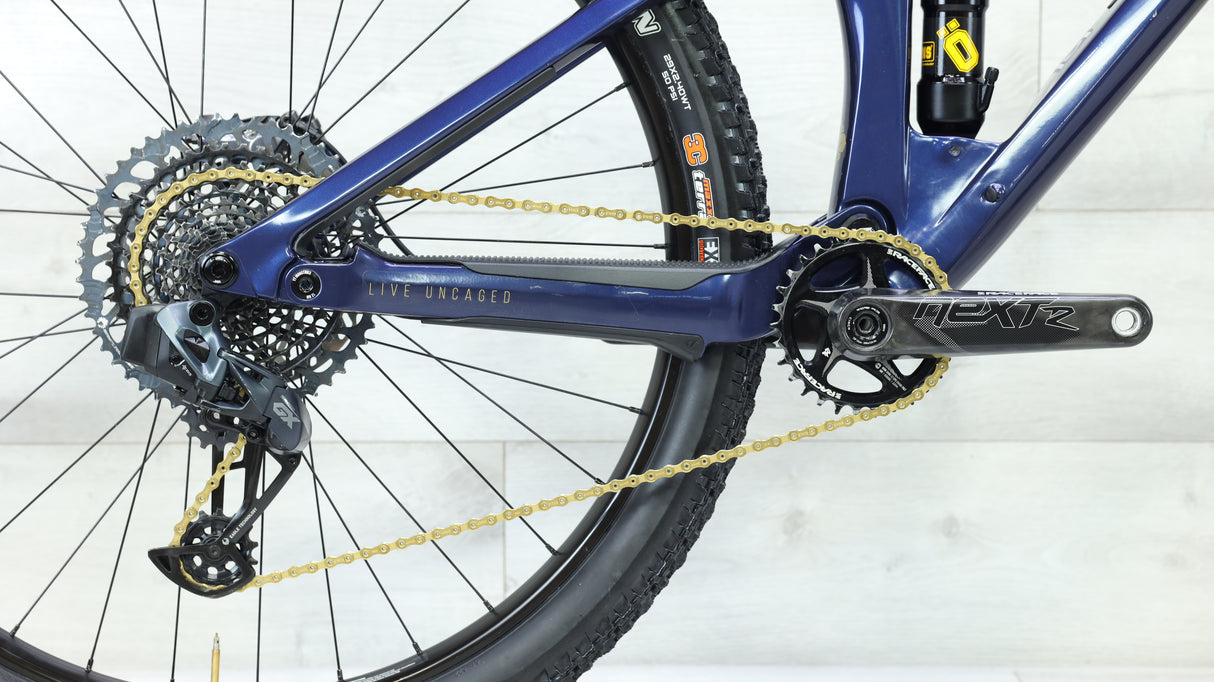 2023 YT Izzo Core AXS Mountain Bike - Large