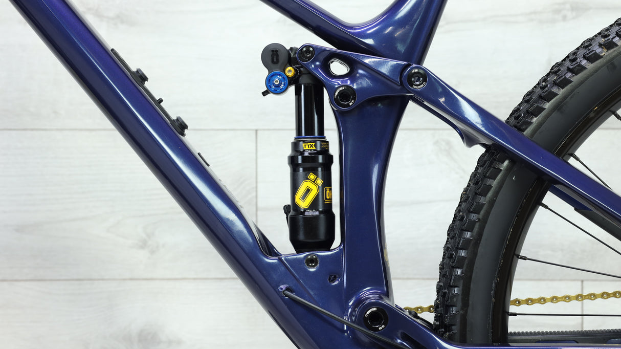 2023 YT Izzo Core AXS Mountain Bike - Large