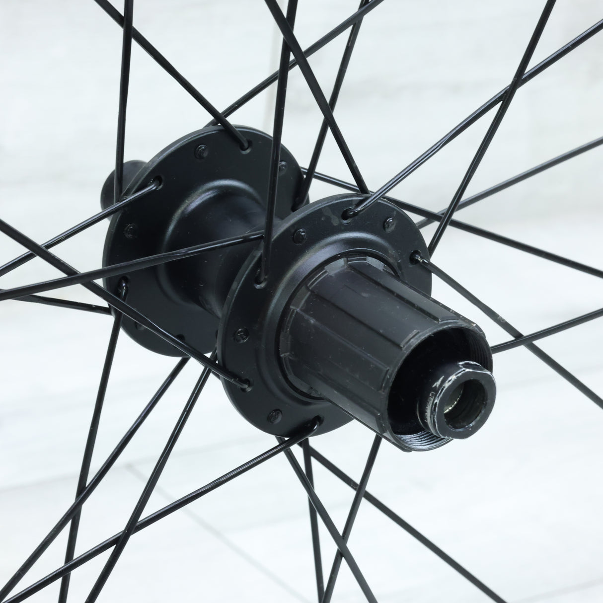 Bontrager Aeolus Elite 50 TLR Carbon Center Lock Disc Wheelset