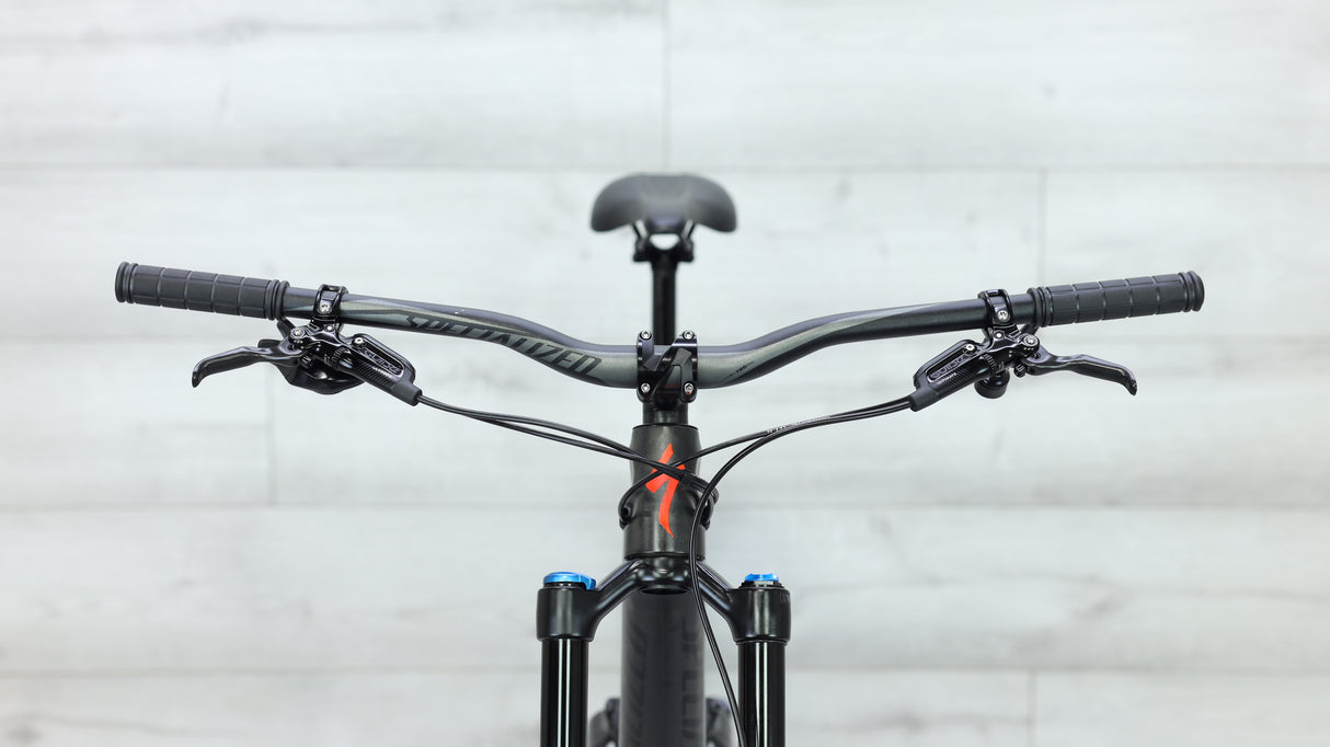 2018 Specialized Stumpjumper Expert 29 Mountain Bike - Medium