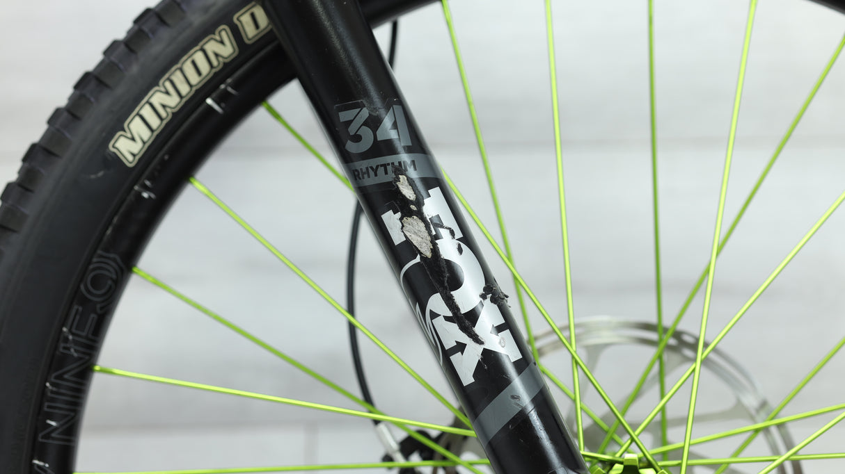 2019 Specialized Stumpjumper Comp Carbon 27.5 Mountain Bike - X-Large