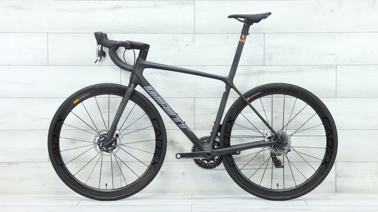 2022 Giant TCR Advanced SL Disc 0 RED Road Bike - Medium