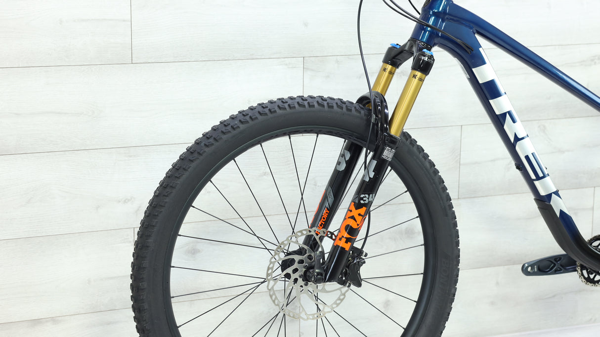 2023 Trek Roscoe 8 Mountain Bike - Large