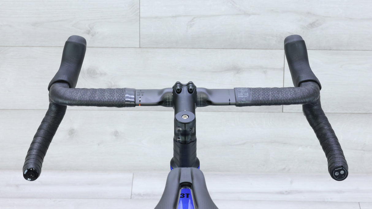 2024 3T Strada Red AXS Classified R50 Road Bike - 54cm