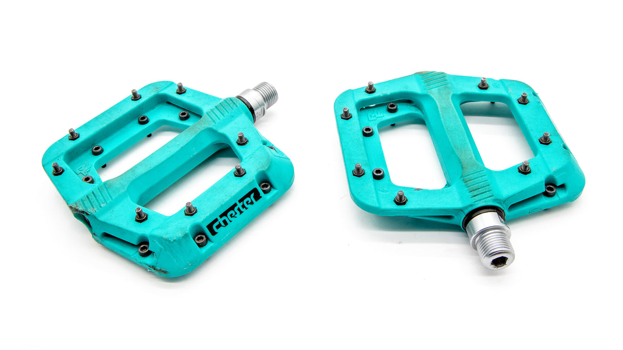 RaceFace Chester Flat Pedal Turquoise 369g