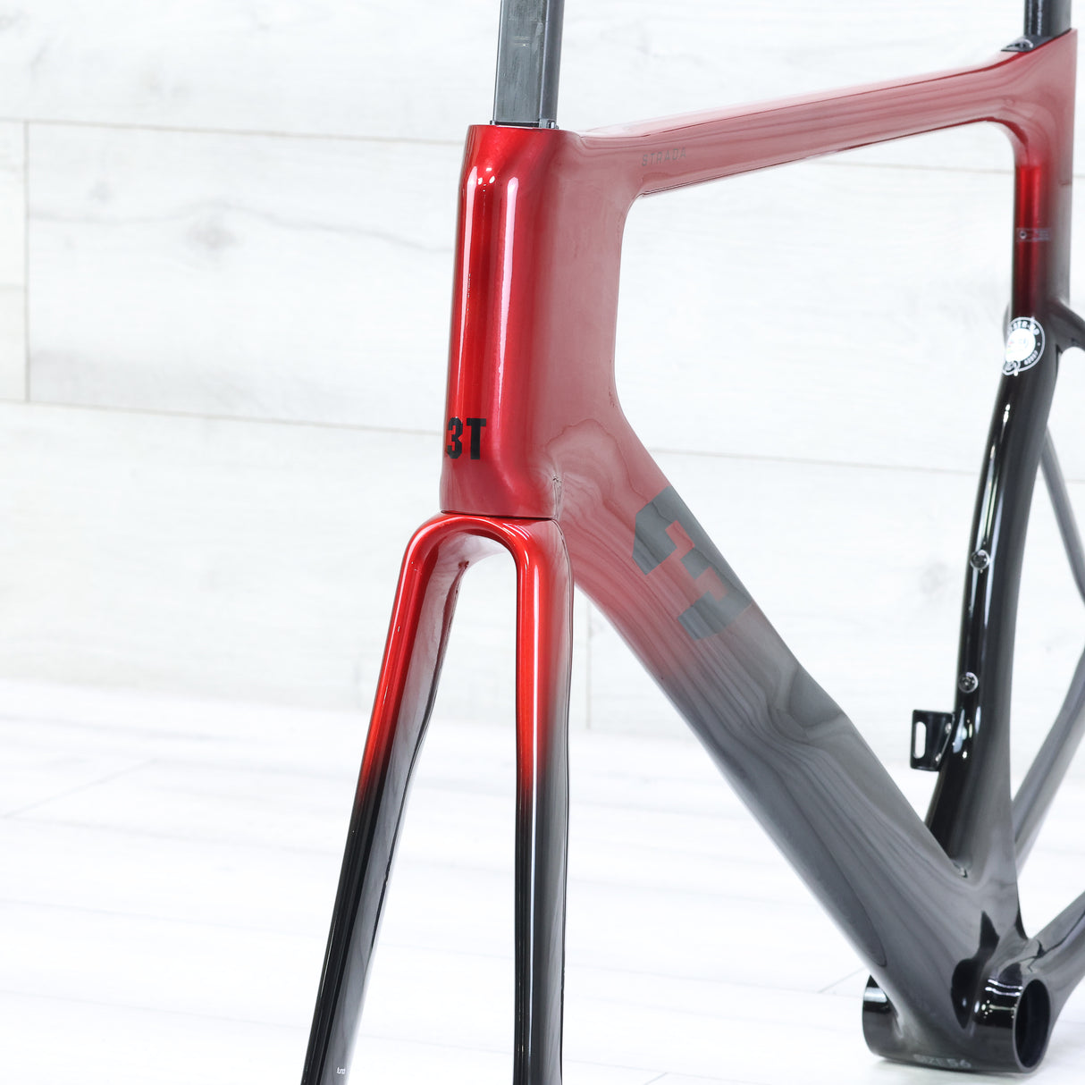 3T Strada 2x Disc Brake Aero Road Bike Frameset 700c Red/Black - 56cm