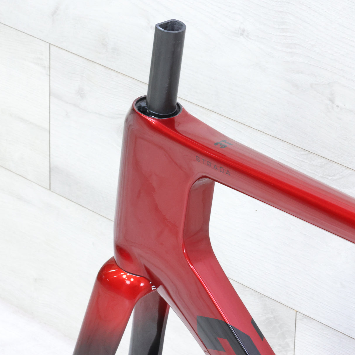 3T Strada 2x Disc Brake Aero Road Bike Frameset 700c Red/Black - 56cm