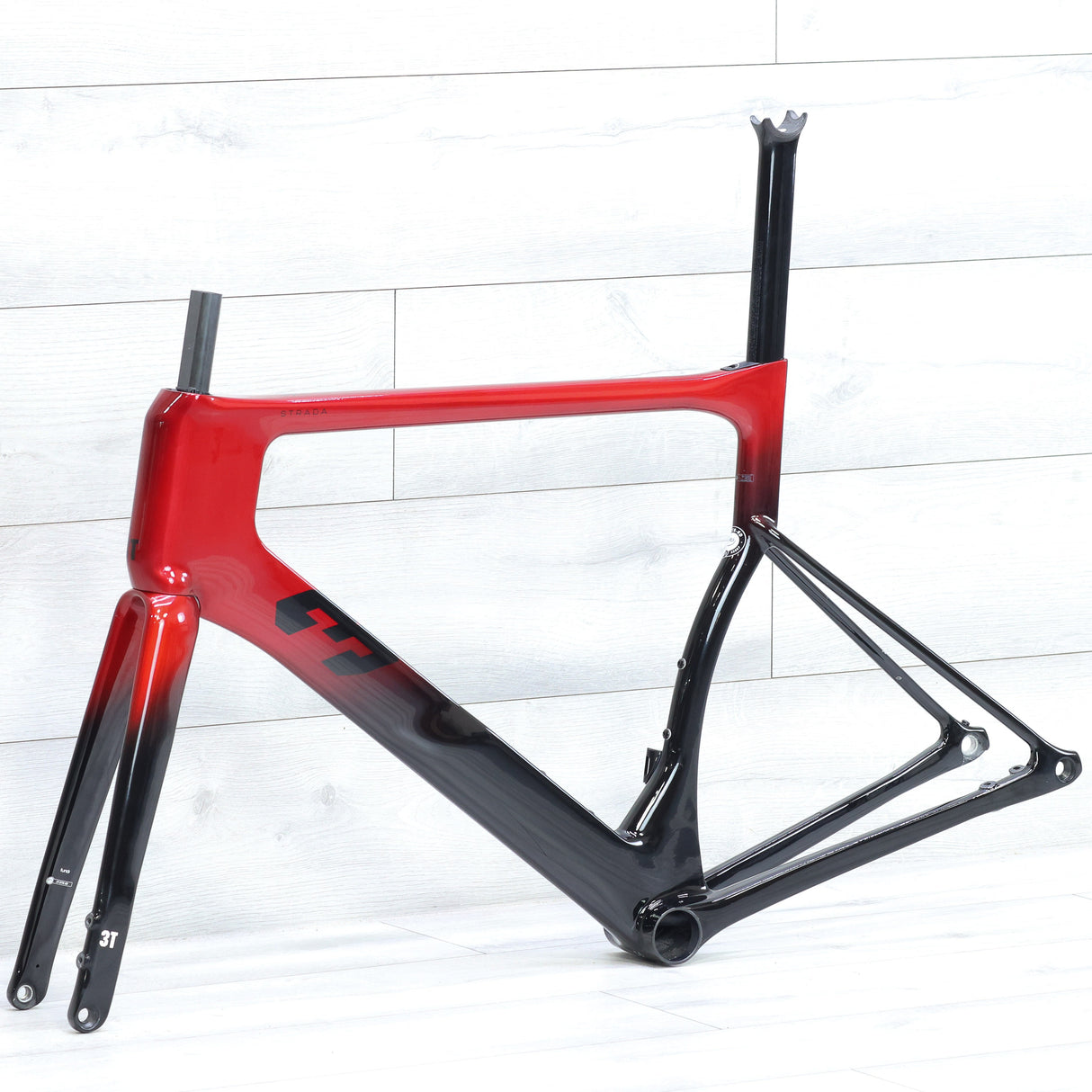3T Strada 2x Disc Brake Aero Road Bike Frameset 700c Red/Black - 56cm
